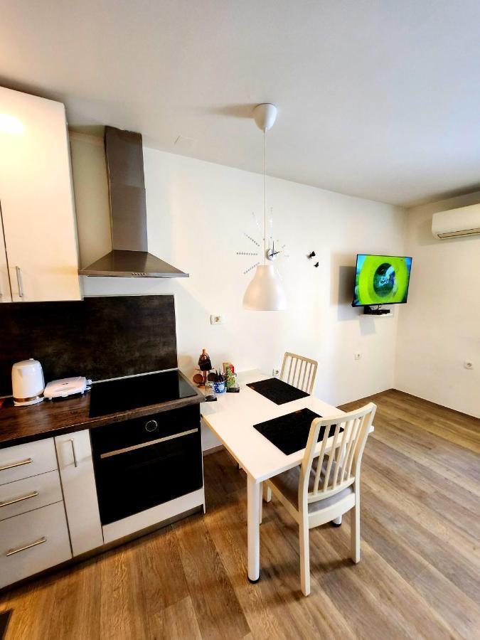Studio Apartma V8 Maribor Eksteriør billede